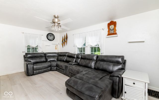 220 Lee Boulevard, Seymour, IN 47274