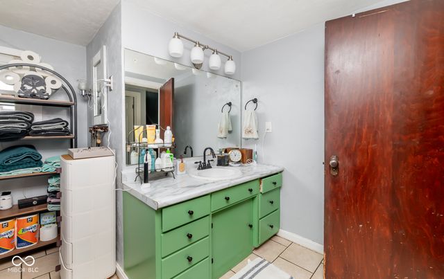 220 Lee Boulevard, Seymour, IN 47274
