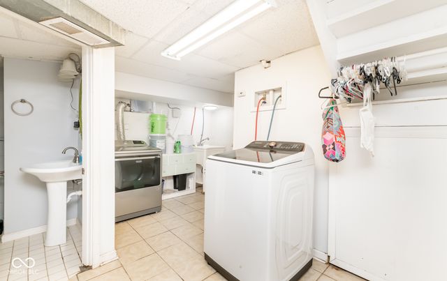 220 Lee Boulevard, Seymour, IN 47274