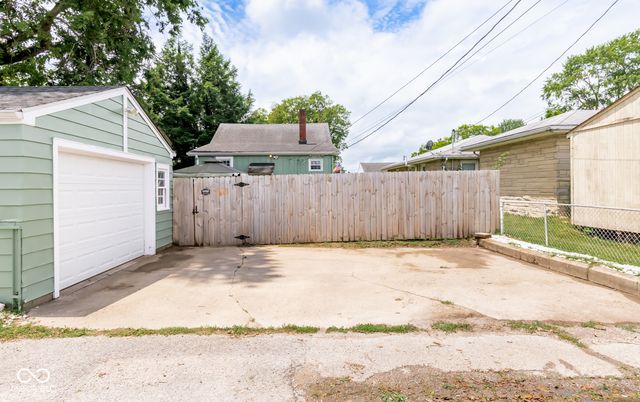 220 Lee Boulevard, Seymour, IN 47274