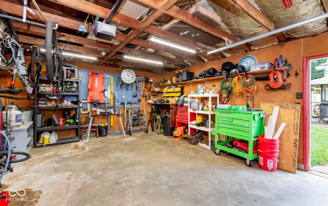 220 Lee Boulevard, Seymour, IN 47274