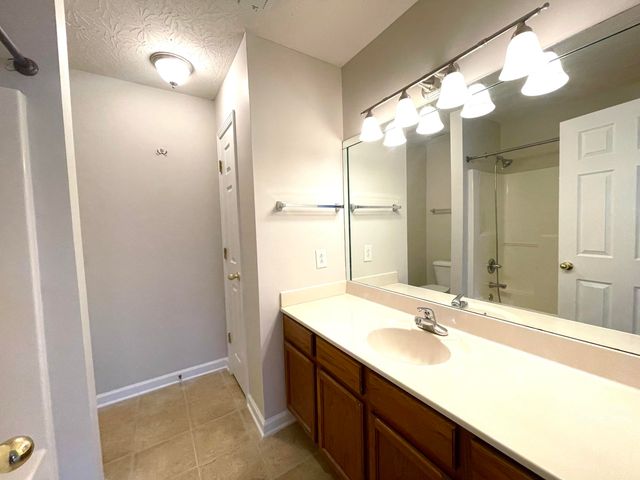 327 Newcastle Lane, Winchester, KY 40391