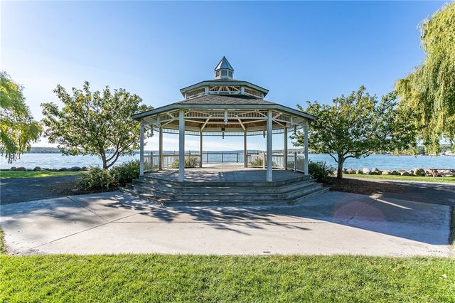 4906 Bramblewood Trail, Canandaigua Town, NY 14424