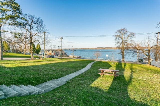 4906 Bramblewood Trail, Canandaigua Town, NY 14424