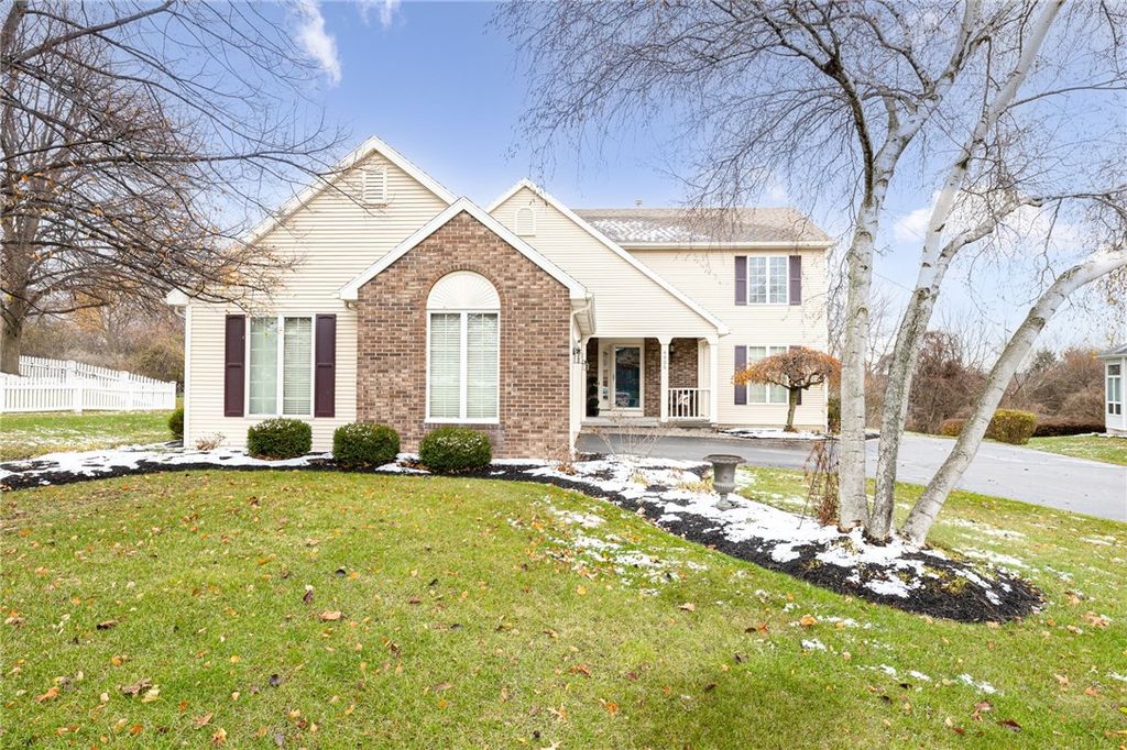 4906 Bramblewood Trail, Canandaigua Town, NY 14424