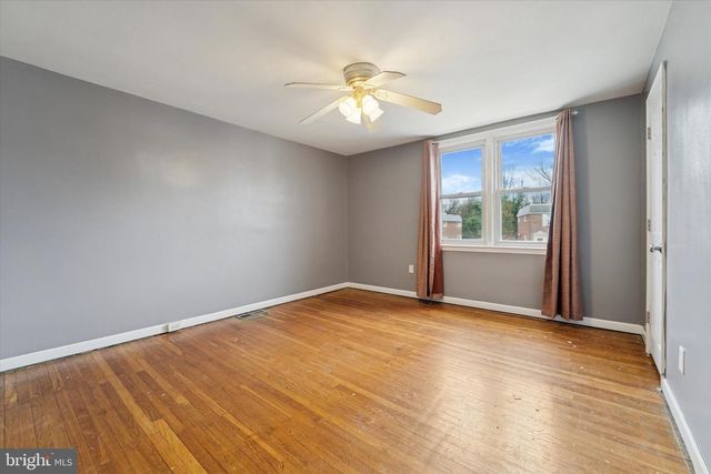 887 TAYLOR DR, Folcroft, PA 19032