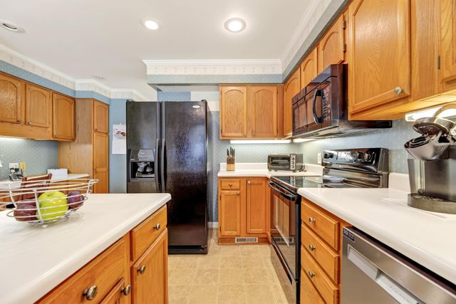 1120 Waters Edge Drive, Summerton, SC 29148