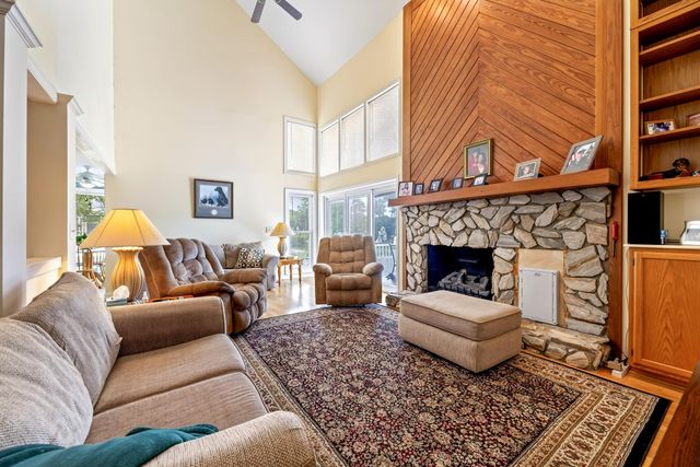 1120 Waters Edge Drive, Summerton, SC 29148