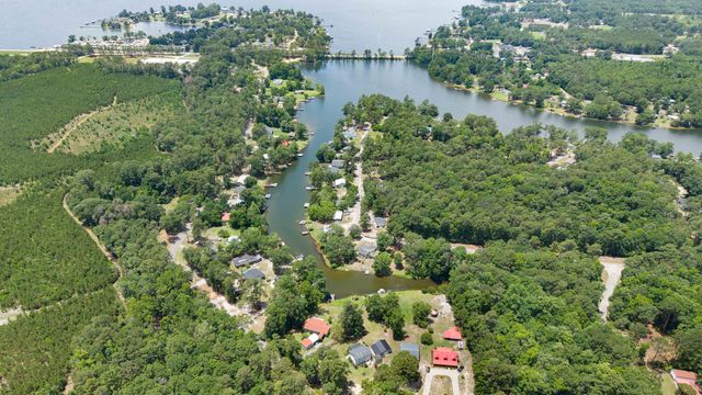 1120 Waters Edge Drive, Summerton, SC 29148