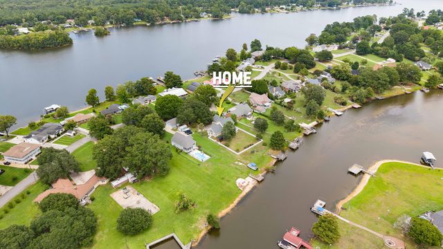 1120 Waters Edge Drive, Summerton, SC 29148