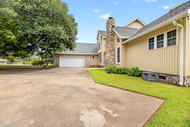 1120 Waters Edge Drive, Summerton, SC 29148