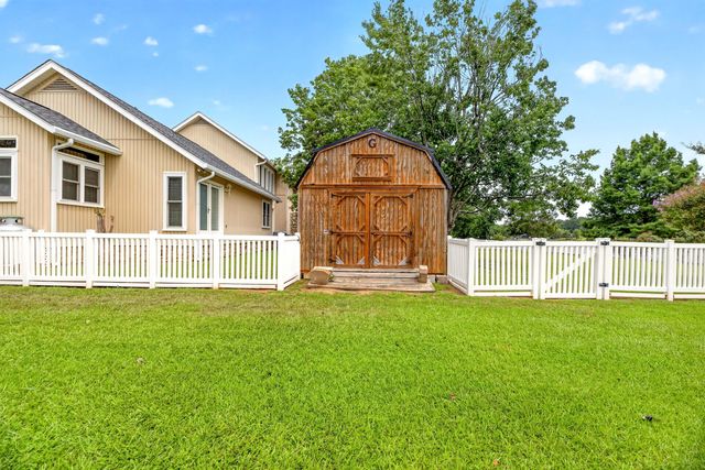 1120 Waters Edge Drive, Summerton, SC 29148
