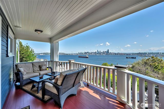 1712 Arch Avenue SW, Seattle, WA 98116