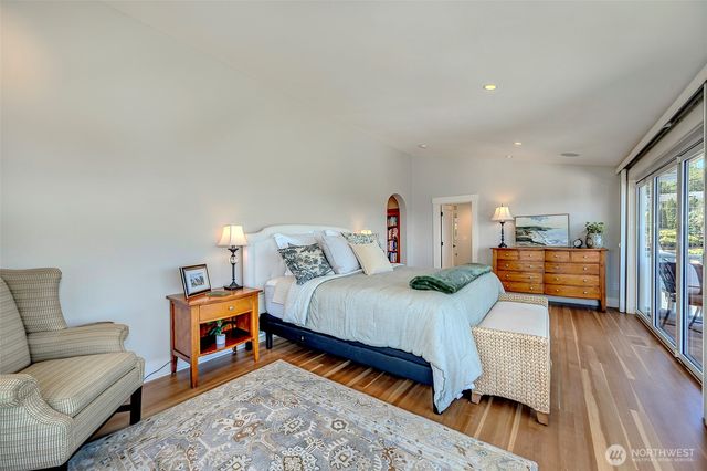 1712 Arch Avenue SW, Seattle, WA 98116