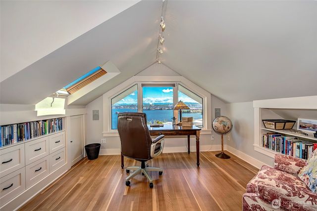 1712 Arch Avenue SW, Seattle, WA 98116