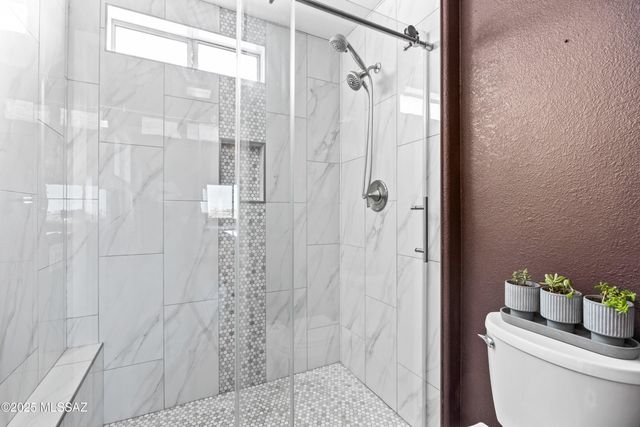 1858 W Placita De Agosto, Green Valley, AZ 85622