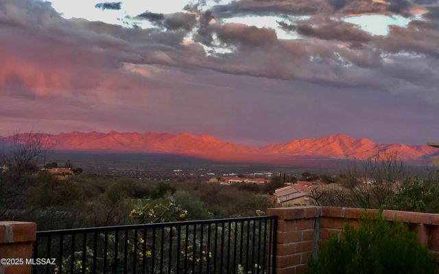 1858 W Placita De Agosto, Green Valley, AZ 85622