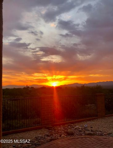 1858 W Placita De Agosto, Green Valley, AZ 85622