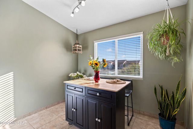 1858 W Placita De Agosto, Green Valley, AZ 85622