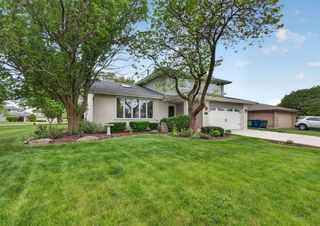 7701 Lakeview Terrace, Frankfort, IL 60423