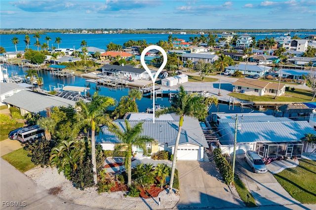 11860 Island AVE, Matlacha, FL 33993