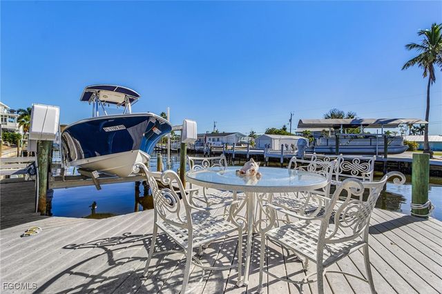 11860 Island AVE, Matlacha, FL 33993