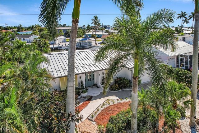 11860 Island AVE, Matlacha, FL 33993