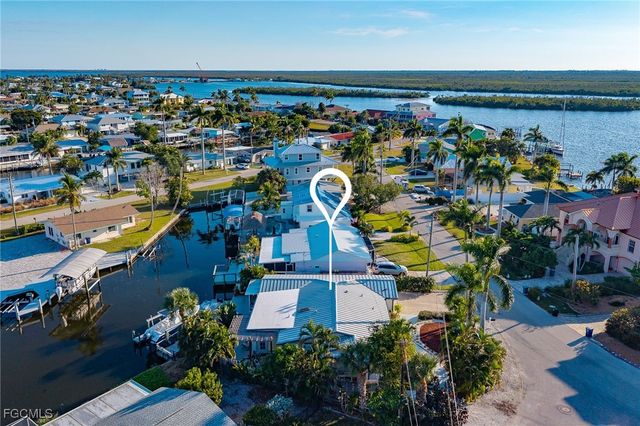 11860 Island AVE, Matlacha, FL 33993