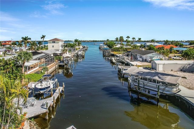 11860 Island AVE, Matlacha, FL 33993