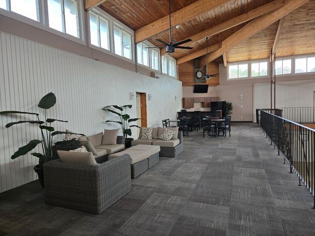 2005 E 122nd Street A23, Burnsville, MN 55337