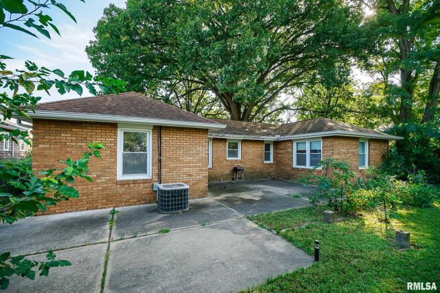 911 E GLEN Avenue, Peoria Heights, IL 61616