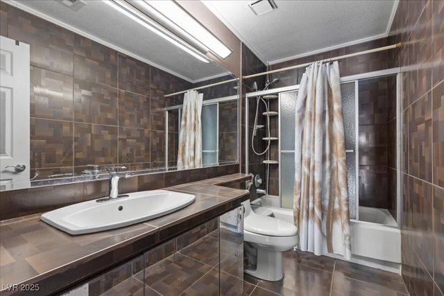 7625 Raven Hills Drive, Las Vegas, NV 89149