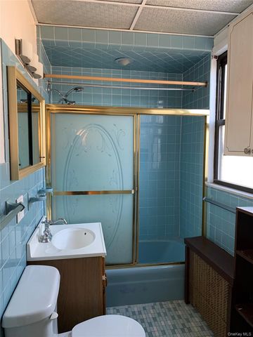2564 Paulding Avenue, Bronx, NY 10469