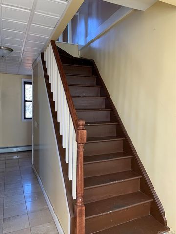 2564 Paulding Avenue, Bronx, NY 10469