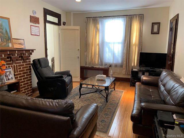 2564 Paulding Avenue, Bronx, NY 10469