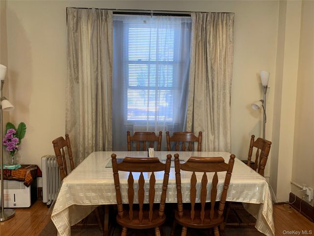 2564 Paulding Avenue, Bronx, NY 10469