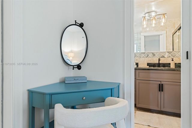 5900 NE 15th Ave, Fort Lauderdale, FL 33334