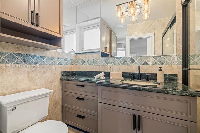 5900 NE 15th Ave, Fort Lauderdale, FL 33334