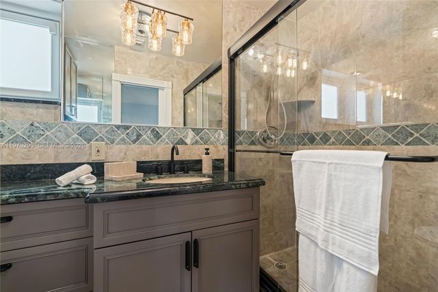 5900 NE 15th Ave, Fort Lauderdale, FL 33334