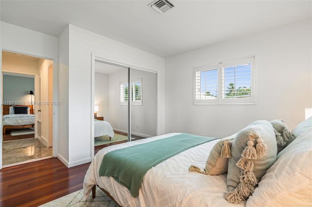 5900 NE 15th Ave, Fort Lauderdale, FL 33334