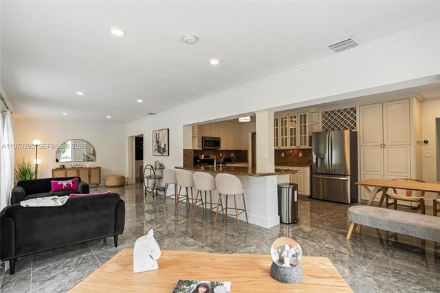 5900 NE 15th Ave, Fort Lauderdale, FL 33334