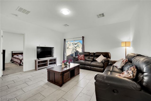 1018 Edel Hest Avenue, North Las Vegas, NV 89081