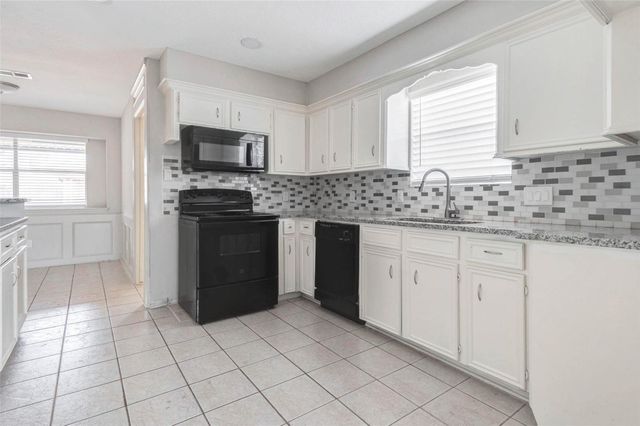 13115 Sherwood Oaks Drive, Houston, TX 77015