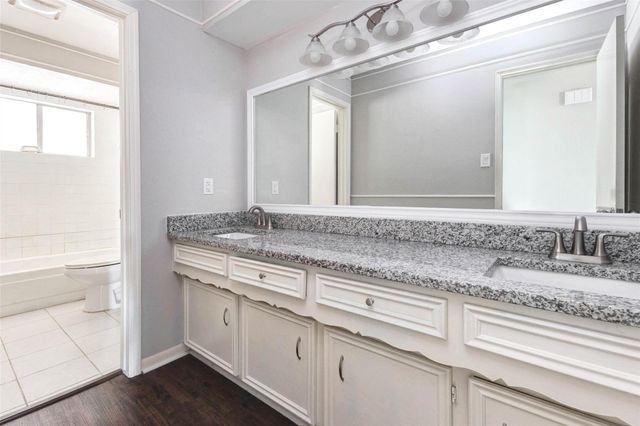 13115 Sherwood Oaks Drive, Houston, TX 77015