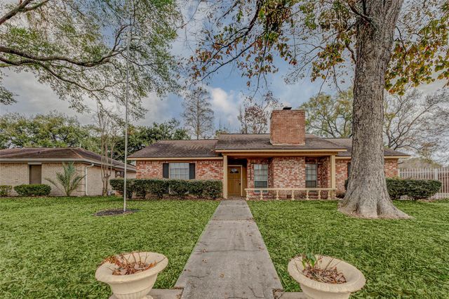13115 Sherwood Oaks Drive, Houston, TX 77015