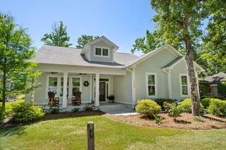 1422 Lighthouse Dr., North Myrtle Beach, SC 29582