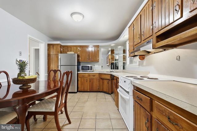 3421 CANBERRA ST, Silver Spring, MD 20904