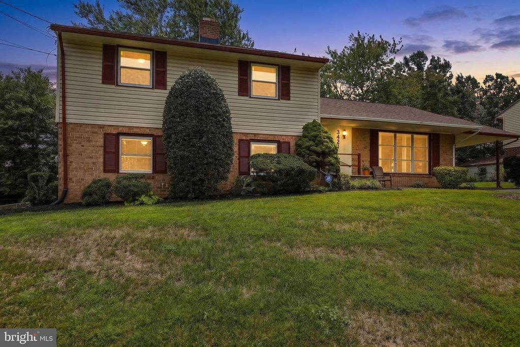 3421 CANBERRA ST, Silver Spring, MD 20904
