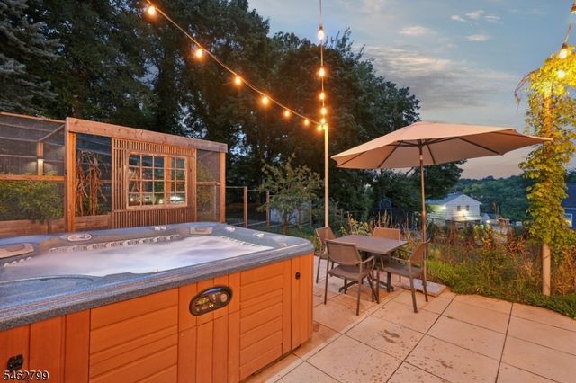 25 Silver Spring Rd, West Orange Twp., NJ 07052