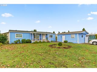 364 SCOTTS GLEN Dr, Springfield, OR 97477